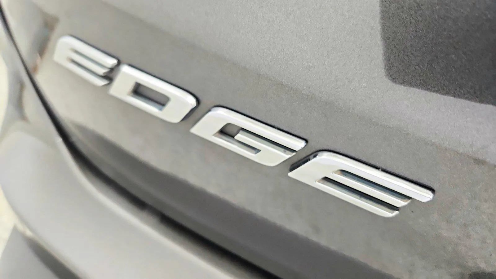Used 2019 Ford Edge SEL w/ Equipment Group 201A AWD/4WD image 33