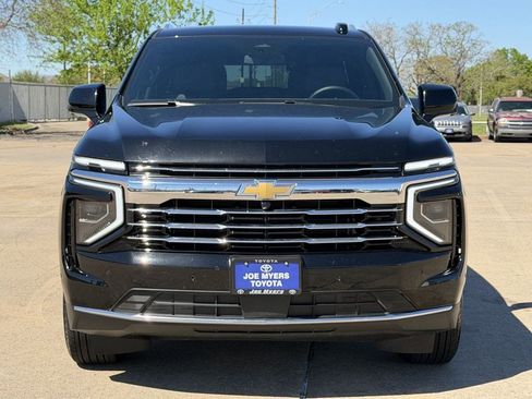 Used 2025 Chevrolet Tahoe LT image 3