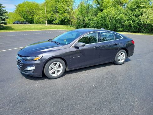 Used 2022 Chevrolet Malibu LS FWD image 3