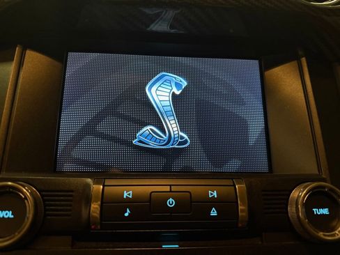 Used 2020 Ford Mustang Shelby GT500 w/ Technology Package image 12