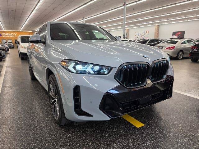 Used 2024 BMW X6 xDrive40i w/ Premium Package AWD/4WD image 4