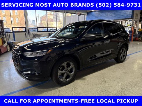 Certified 2023 Ford Escape ST-Line w/ Tech Pack #1 image 8