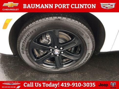 Used 2024 Buick Enclave Essence w/ Sport Touring Edition AWD/4WD image 24