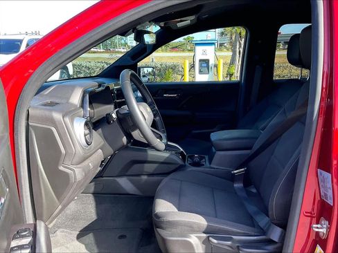 Used 2023 Chevrolet Colorado LT w/ LT Convenience Package image 24