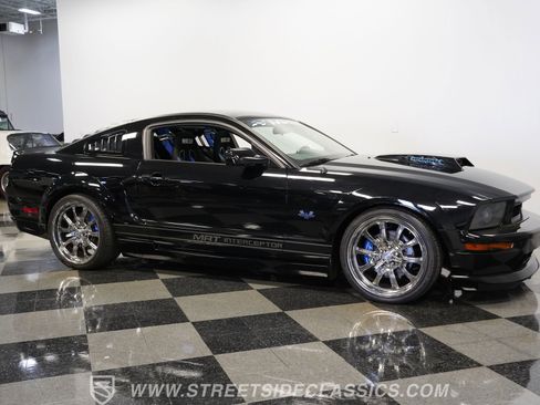 Used 2005 Ford Mustang GT RWD image 16