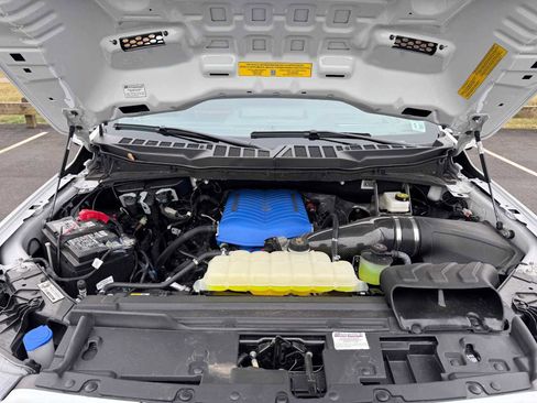 Used 2025 Ford F150 Lariat w/ Equipment Group 502A High image 11