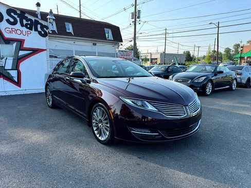 Used 2013 Lincoln MKZ AWD image 3