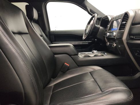 Used 2020 Ford Expedition Max XLT w/ Equipment Group 202A RWD image 21