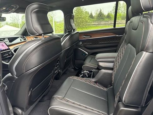 New 2025 Jeep Grand Cherokee L Summit AWD/4WD image 12