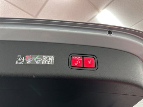 New 2026 Mercedes-Benz GLC 300 image 25