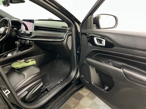 Used 2022 Jeep Compass High Altitude image 35