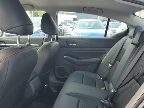 New 2025 Nissan Altima 2.5 SR image 11