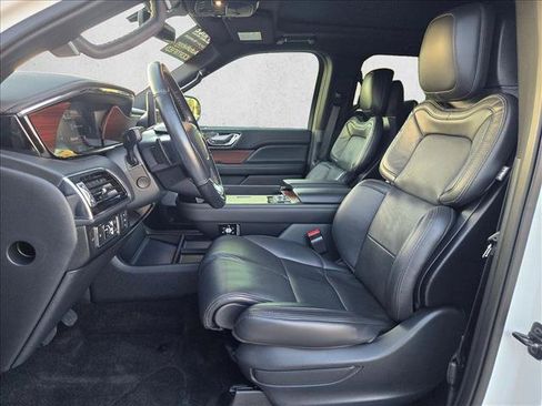 Used 2022 Lincoln Navigator L Reserve AWD/4WD image 17