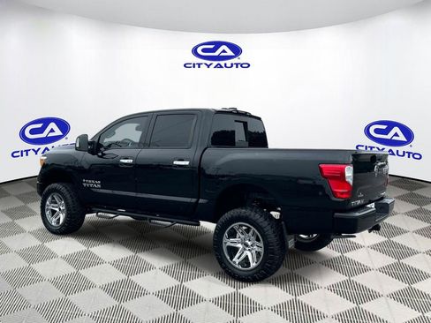 Used 2021 Nissan Titan SV w/ SV Convenience Package AWD/4WD image 6
