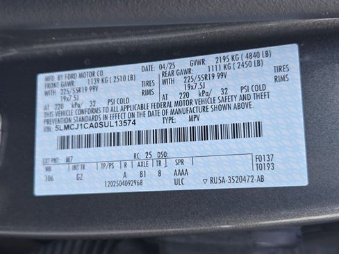 Used 2025 Lincoln Corsair FWD w/ Equipment Group 101A image 26