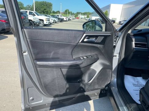 Used 2024 Mitsubishi Outlander SE AWD/4WD image 21