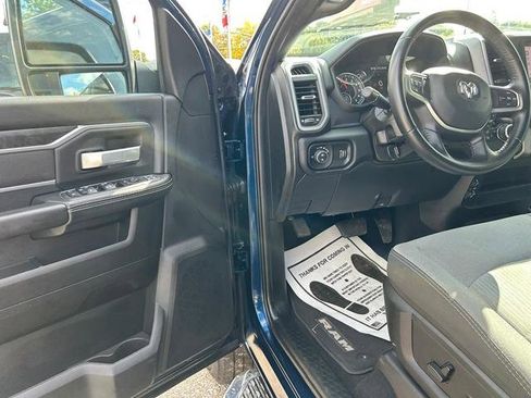 Used 2024 RAM 2500 Big Horn w/ Bed Utility Group image 9