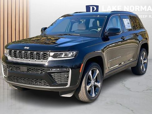 New 2026 Jeep Grand Cherokee Limited w/ Luxury Tech Group II AWD/4WD image 4