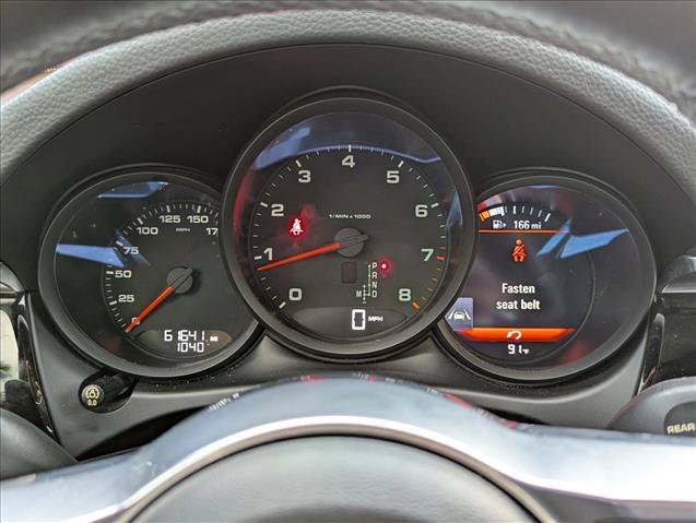 Used 2018 Porsche Macan AWD/4WD image 9