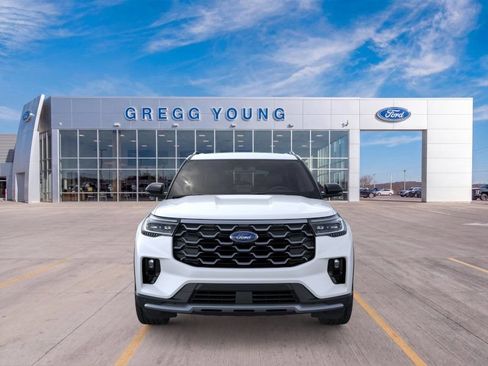 New 2026 Ford Explorer Platinum w/ LUX Leather Package AWD/4WD image 6