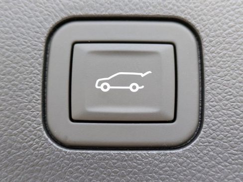 New 2026 Chevrolet Equinox ACTIV w/ Convenience Package III FWD image 15