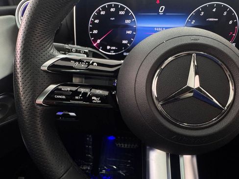 Used 2023 Mercedes-Benz GLC 300 image 16