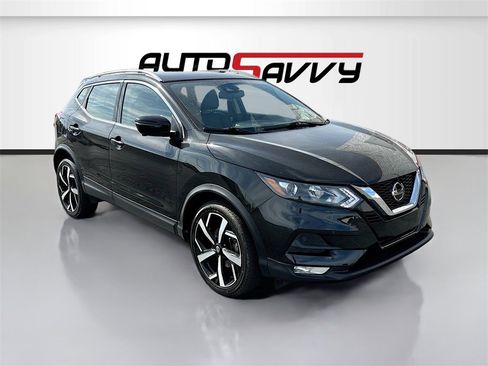 Used 2022 Nissan Rogue Sport SL w/ Premium Package image 1