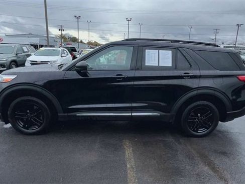 Used 2020 Ford Explorer XLT w/ Comfort Package image 5