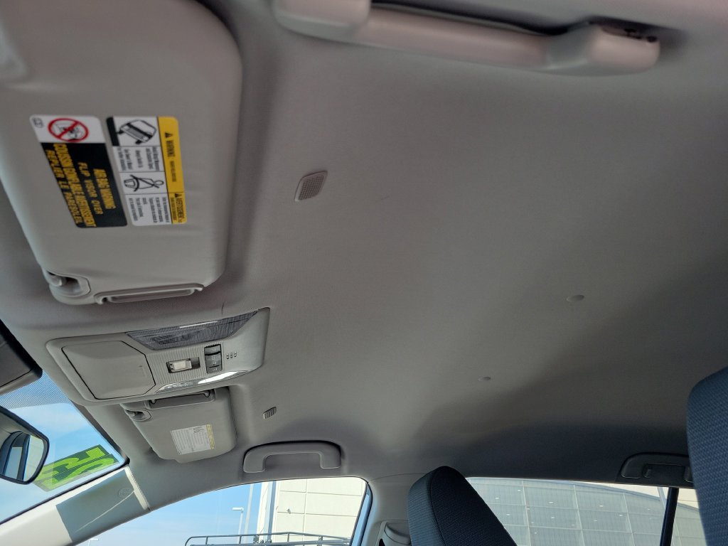 Used 2025 Toyota RAV4 XLE AWD/4WD image 26