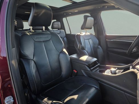 Used 2022 Jeep Grand Cherokee L Overland w/ Advanced Protech Group III image 27