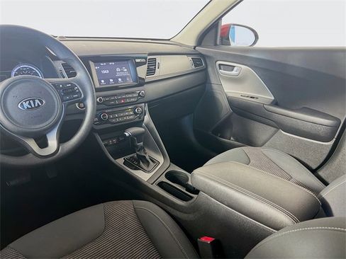 Used 2018 Kia Niro LX image 21