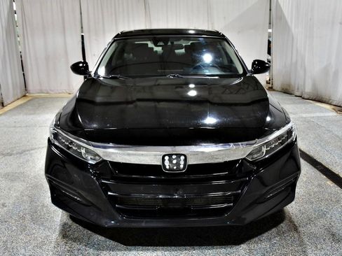 Used 2018 Honda Accord EX image 2