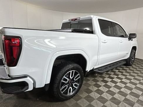 Used 2025 GMC Sierra 1500 AT4 w/ AT4 Premium Package AWD/4WD image 2