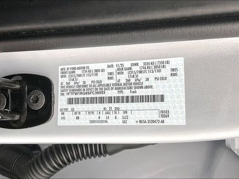 Used 2025 Ford F150 Raptor AWD/4WD image 21