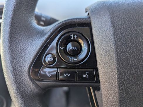 Certified 2020 Toyota Prius LE image 29