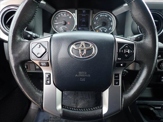 Used 2018 Toyota Tacoma SR5 AWD/4WD image 11