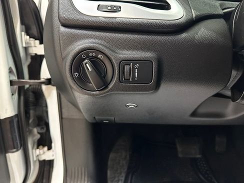 Used 2016 Dodge Dart SE w/ Convenience Group image 10