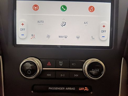 Used 2022 Ford Edge ST-Line image 21