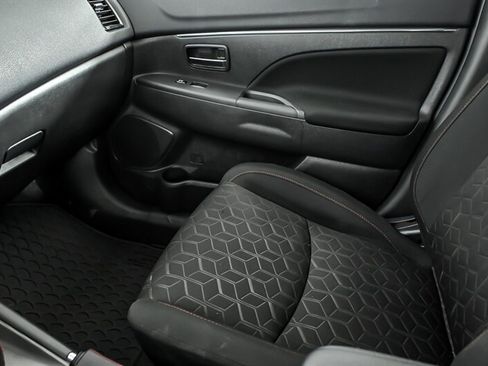 Used 2024 Mitsubishi Outlander Sport AWD image 27
