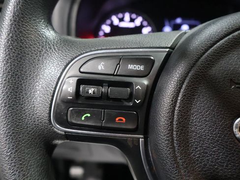 Used 2018 Kia Sportage LX image 32