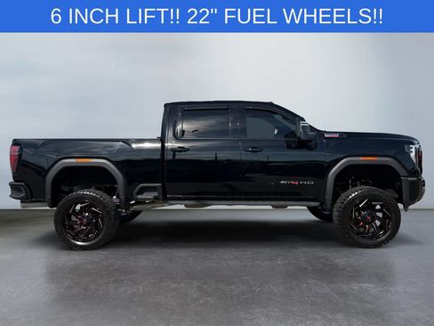 Used 2024 GMC Sierra 2500 AT4 w/ AT4 Premium Plus Package AWD/4WD image 2