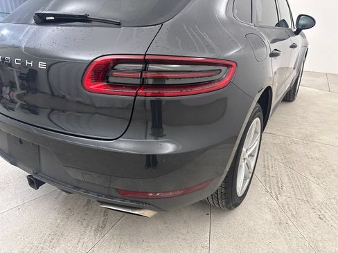 Used 2017 Porsche Macan AWD/4WD image 21