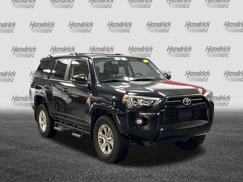 Used 2023 Toyota 4Runner SR5 Premium w/ Moonroof Package AWD/4WD image 2
