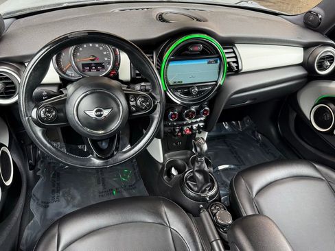 Used 2016 MINI Cooper 4-Door Hardtop FWD image 22