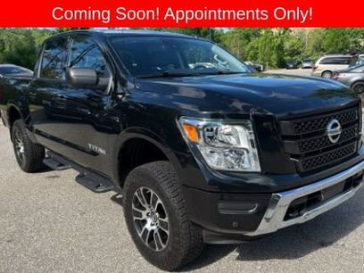Used 2021 Nissan Titan SV w/ SV Convenience Package