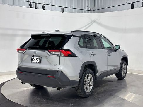 Used 2025 Toyota RAV4 XLE AWD/4WD image 11