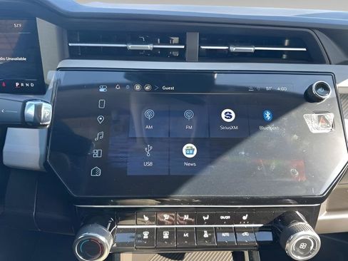 New 2027 Chevrolet Bolt LT w/ Comfort Package FWD image 21