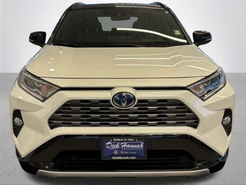 Used 2021 Toyota RAV4 XSE image 3