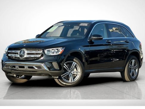Certified 2022 Mercedes-Benz GLC 300 image 2