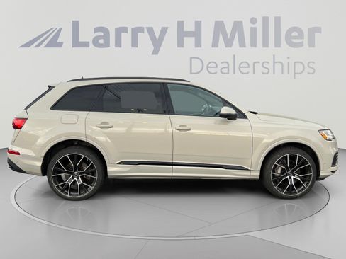 Used 2023 Audi Q7 3.0T Prestige AWD/4WD image 6